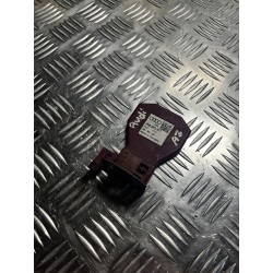 WZMACNIACZ ANTENY AUDI A3 8Y 20- 4M0035507