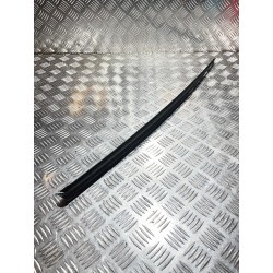 LISTWA SZYBY CZOŁOWEJ LEWA AUDI A5 F5 II 16- 8W6854327B