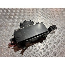 SKRZYNKA BEZPIECZNKÓW MERCEDES ML W166 11- 2.2 CDI