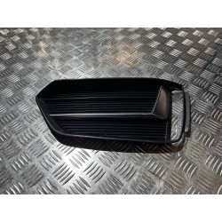 KRATKA ATRAPA ZDERZAKA PRZÓD PRAWA AUDI A5 F5 II 16- 8W6807682M