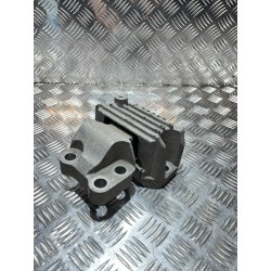 ŁAPA PODUSZKA SKRZYNI BIEGÓW FIAT 500X 18- 1.3 T 00520903480