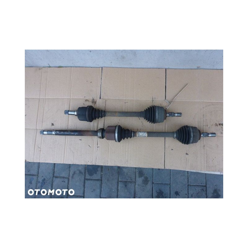 PÓŁOŚ PÓŁOŚKA PRAWA LEWA PEUGEOT RCZ 2.0 HDI