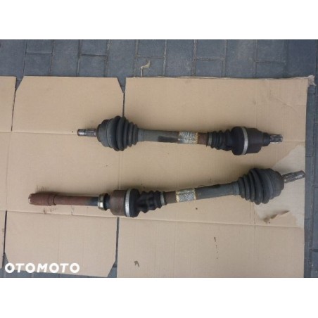 PÓŁOŚ PRAWA CITROEN C4 1.6 VTI 2009-11 AUTOMAT