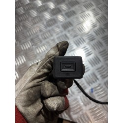 GNIAZDO PORT USB CITROEN E-C3 C3 IV 24- ELEKTRYK