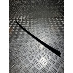 LISTWA SZYBY CZOŁOWEJ PRAWA SKODA KAROQ 17- 57A854328A