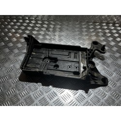 PODSTAWA AKUMULATORA SKODA KAROQ 17- 5Q0915331K