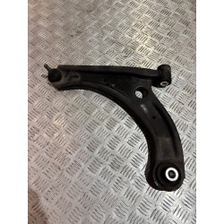 WAHACZ LEWY PRZÓD SUZUKI SWIFT MK9 24-