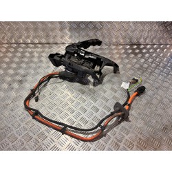 GNIAZDO ŁADOWANIA BATERII MERCEDES W213 350E 16-