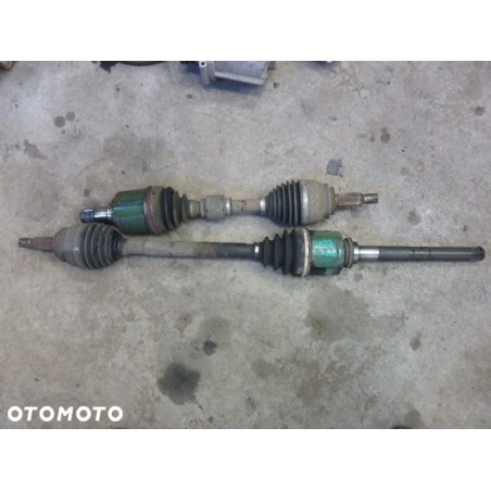 PÓŁOŚ LEWA KRÓTKA PEUGEOT 4007 C-CROSSER 2.2 HDI