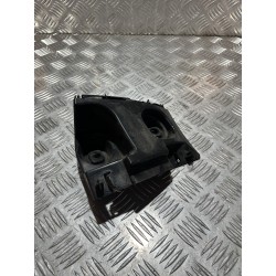 ŚLIZG ZDERZAKA PRAWY TYŁ MERCEDES W177 HB 18-