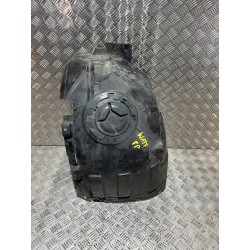 NADKOLE PRAWY PRZÓD MERCEDES W177 HB 18-