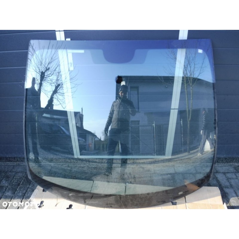 SZYBA CZOŁOWA PRZÓD PEUGEOT 5008 2009R.-