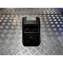 KRATKA NAWIEWU GNIAZDO ZAPALNICZKI AUDI A3 8V SEDAN 12- 8V0819203