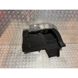 BOCZEK BAGAŻNIKA PRAWY BMW 1 F70 24-