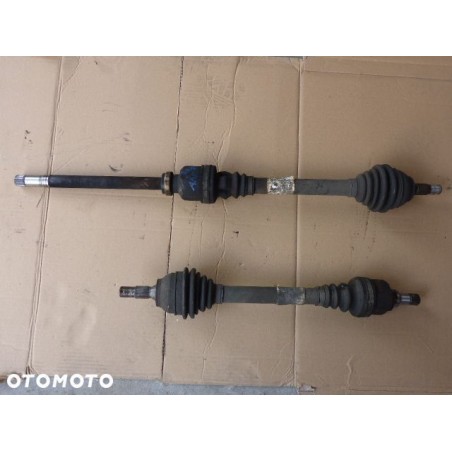 PÓŁOŚ PRAWA DŁUGA PEUGEOT 3008 1.6 HDI AUTOMAT