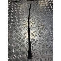LISTWA SZYBY CZOŁOWEJ PRAWA SEAT ATECA 16- 575854320