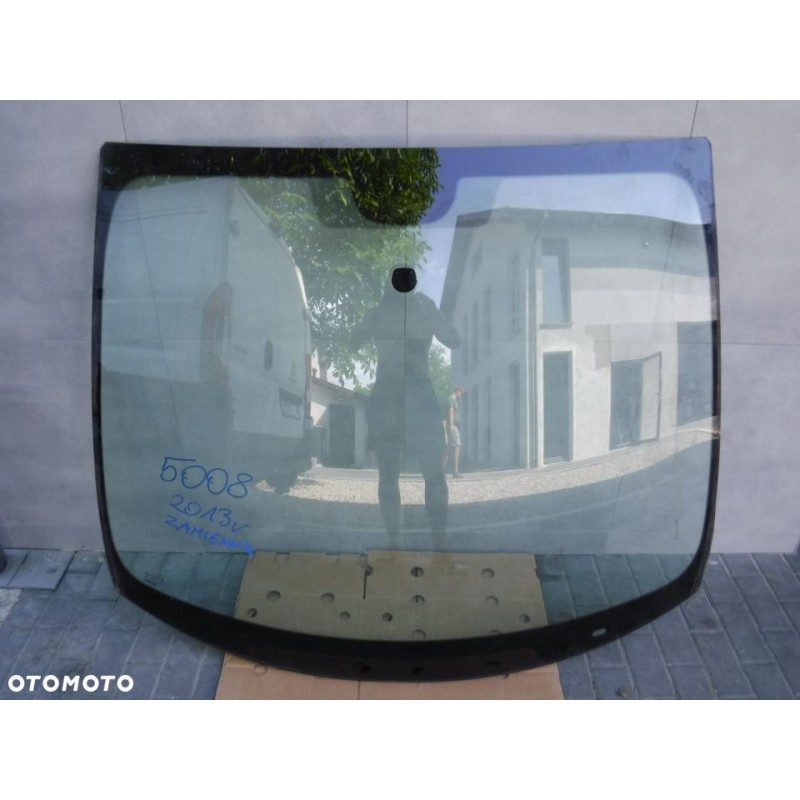 SZYBA PRZÓD CZOŁOWA PEUGEOT 5008 3008 2009R.-