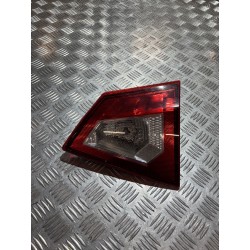 LAMPA PRAWY TYŁ W KLAPĘ SUZUKI VITARA II III 2015-