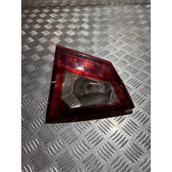 LAMPA LEWY TYŁ W KLAPĘ SUZUKI VITARA II III 2015-