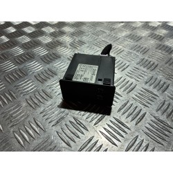 GNIAZDO PORT USB MAZDA MX-30 DR 20-