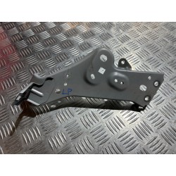WSPORNIK MOCOWANIE BŁOTNIKA LEWY PRZÓD MAZDA MX-30 DR 20- 47A