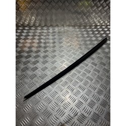 LISTWA SZYBY CZOŁOWEJ PRZÓD PRAWA AUDI Q5 II FY 80A 16- 80A854328B