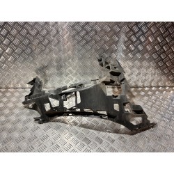 ŚLIZG ZDERZAKA PRAWY PRZÓD MERCEDES W213 E 220 D 16- 2.0 CDI