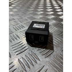 GNIAZDO PORT USB HYUNDAI TUCSON IV NX4 20-