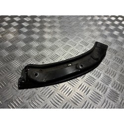 WSPORNIK PASA PRZÓD LEWY AUDI Q3 8U 11- 8U0805931