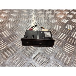 PANEL GNIAZDO PORT USB MERCEDES CLA W118 250 E COUPE 19-