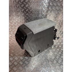 PODŁOKIETNIK PRZÓD PEUGEOT 5008 III P74 24-