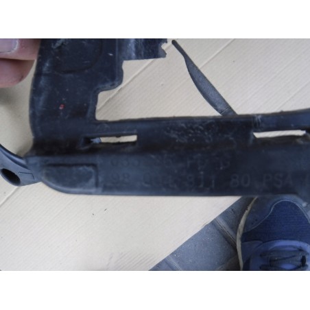 MOCOWANIE LAMPY PRZECIWMGIELNEJ TYŁ PEUGEOT 2008