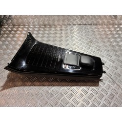 KONSOLA PANEL TUNELU ŚRODKOWEGO CLA W118 SHOOTING BRAKE 19-