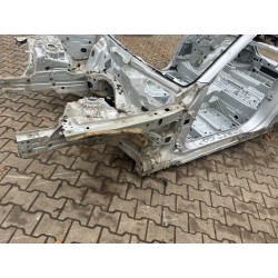 PODŁUŻNICA LEWA ĆWIARTKA MERCEDES W205 C205 C300 CABRIOLET