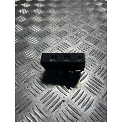 GNIAZDO ZŁACZE AUX USB AUDI Q7 II 4M 15- 4M0035736