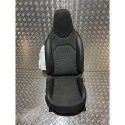 FOTEL PRAWY PRZÓD PÓŁSKÓRA TOYOTA AYGO X 22-
