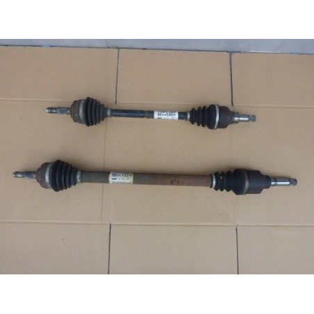 PÓŁOŚ PRAWA DŁUGA PEUGEOT 208 2012-  1.4 VTI