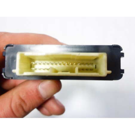 STEROWNIK POZIOMOWANIA ŚWIATEŁ SUZUKI KIZASHI 09-