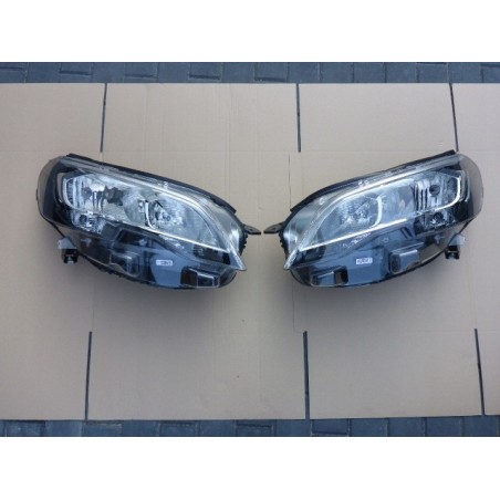 LAMPA PRZÓD LEWA PRAWA PEUGEOT TRAVELLER 16-